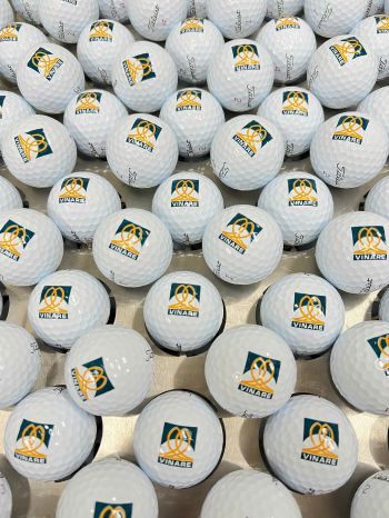 In logo lên bóng golf